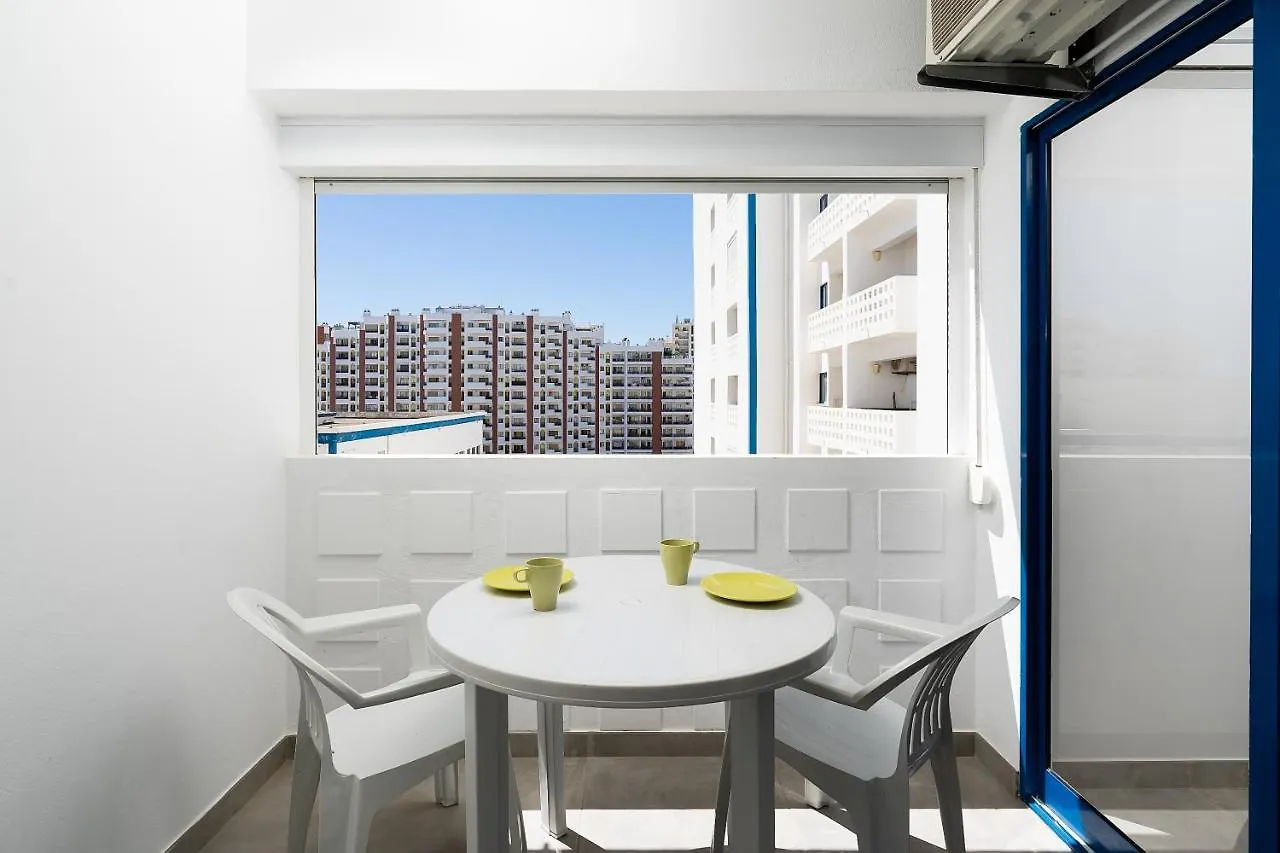 Praia Da Rocha Bliss W/ Balcony - 5Min Walk To The Beach - By Lovelystay Portimão